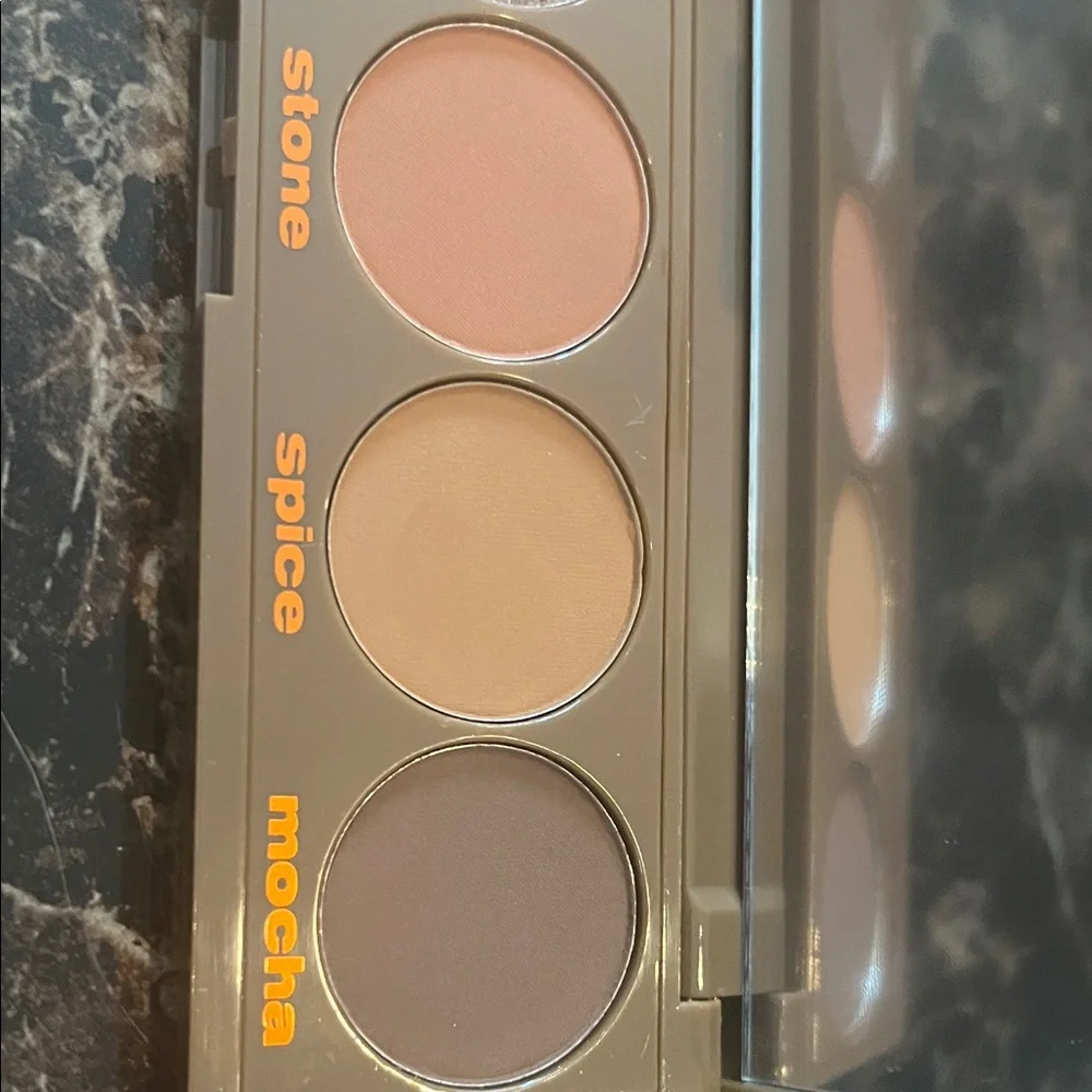 Soft to Sculpted Eyeshadow Palette – Neutral Brown & Gold Shades